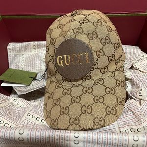 GUCCI canvas baseball hat